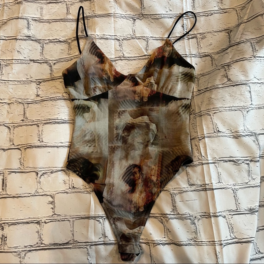 ❤️‍🔥 SOLD ❤️‍🔥 Trippy Renaissance Art Body Suite - PrettyLittleThing